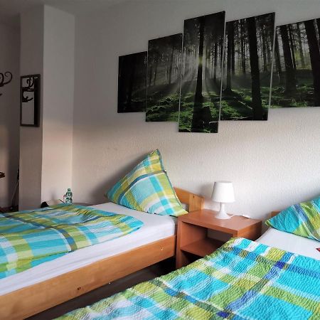 Hotel-Pension Zum Hirsch 哈特斯海姆 外观 照片