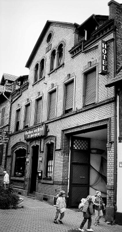 Hotel-Pension Zum Hirsch 哈特斯海姆 外观 照片