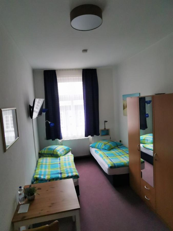 Hotel-Pension Zum Hirsch 哈特斯海姆 外观 照片