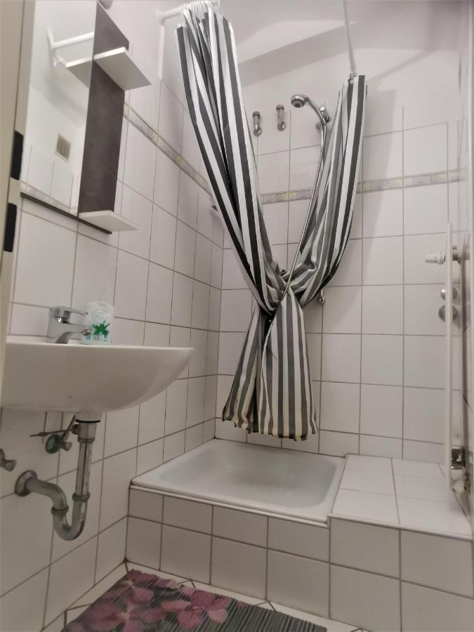 Hotel-Pension Zum Hirsch 哈特斯海姆 外观 照片
