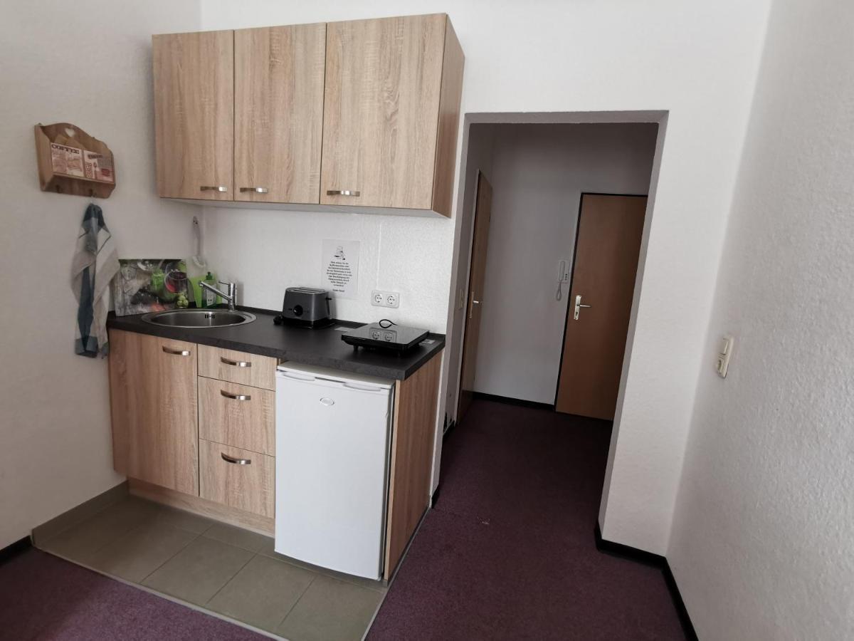 Hotel-Pension Zum Hirsch 哈特斯海姆 外观 照片