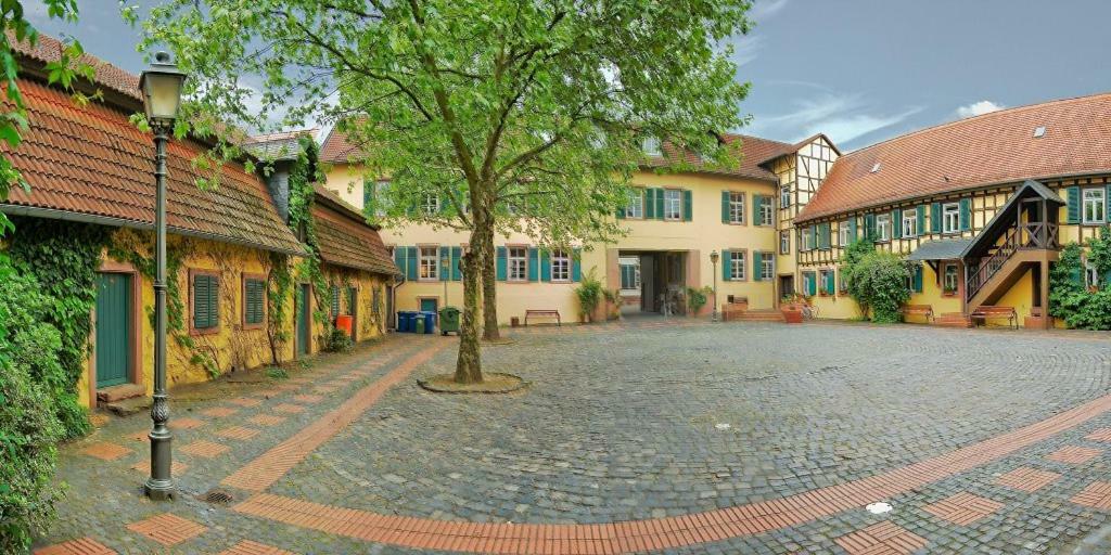 Hotel-Pension Zum Hirsch 哈特斯海姆 外观 照片