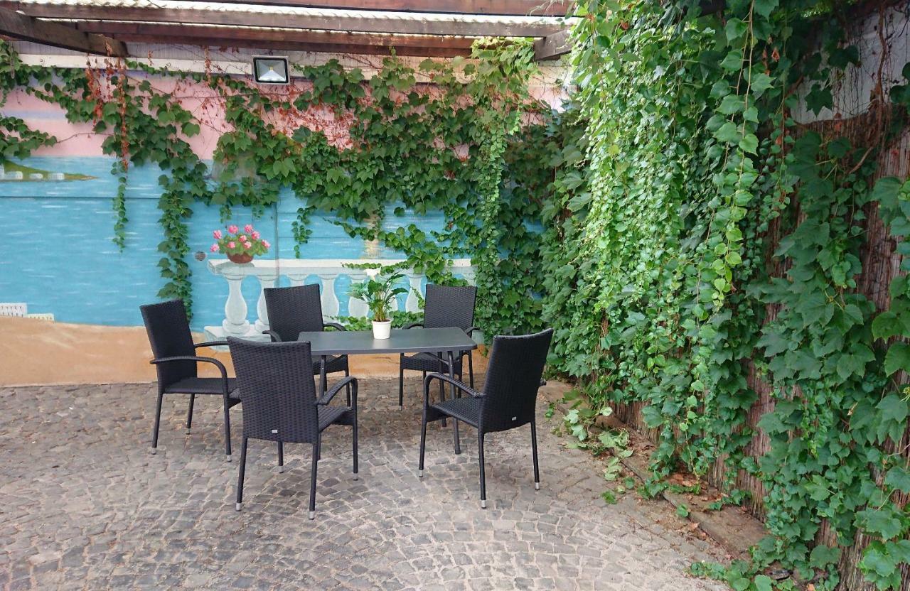Hotel-Pension Zum Hirsch 哈特斯海姆 外观 照片
